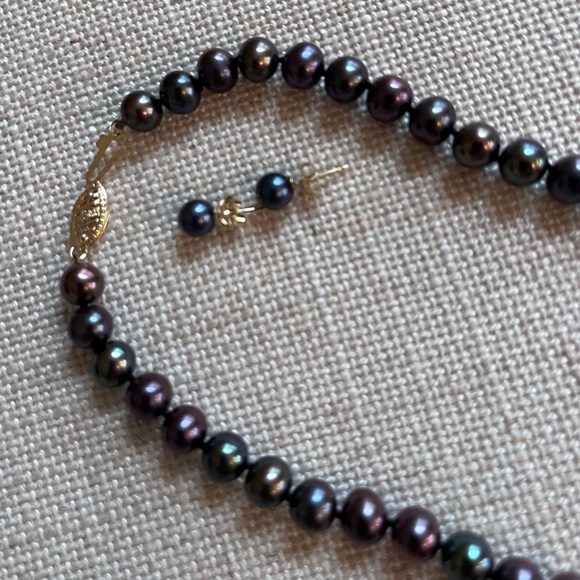 Freshwater Pearl Necklace & Earring Set - Picture 1 of 4